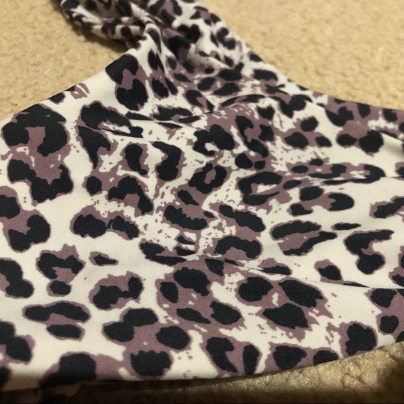 Blackbough Cleo Top - Picture 3 of 4